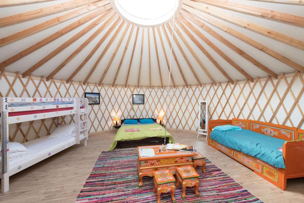 Eco-Hotel Et Yourtes Du Mercantour Guillaumes Exteriér fotografie