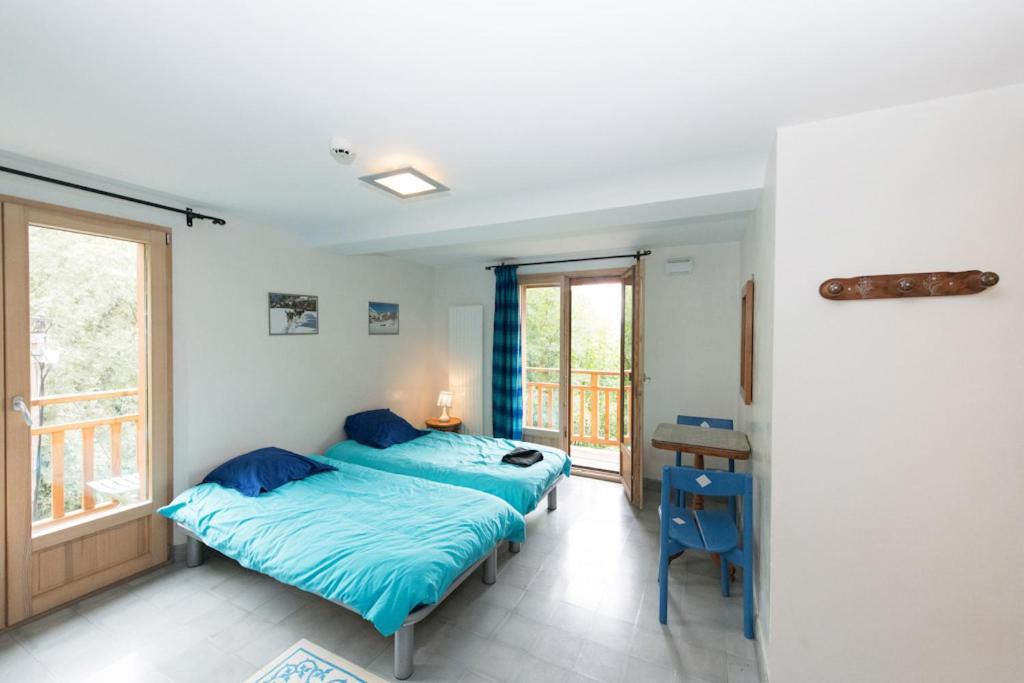 Eco-Hotel Et Yourtes Du Mercantour Guillaumes Exteriér fotografie