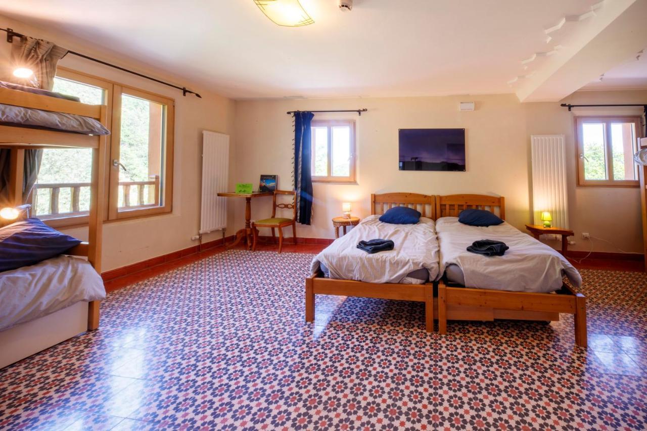 Eco-Hotel Et Yourtes Du Mercantour Guillaumes Exteriér fotografie